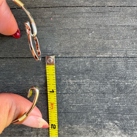 Ichthus ✝️🐟 Jesus Fish Silver Tone Thin Bangle Bracelet Minimalist Christian - Picture 6 of 11